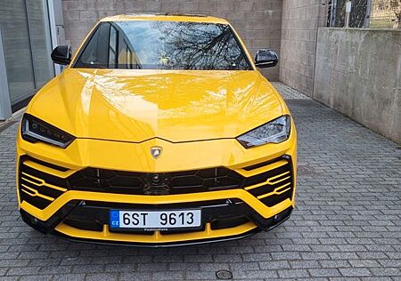 Lamborghini Urus 2021 CARBON-BELUFT-BO-PANO-4SEATS-LCDs-SOFT