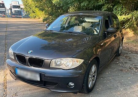 BMW 118i Business Paket TOP E878 Fünftürer