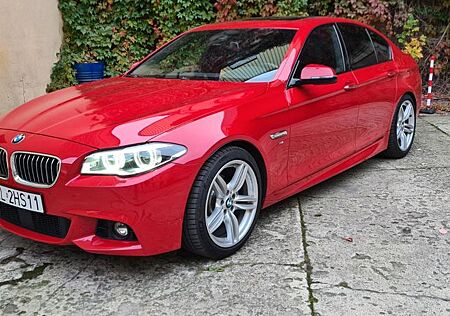 BMW 528i M package "Karmesinrot"