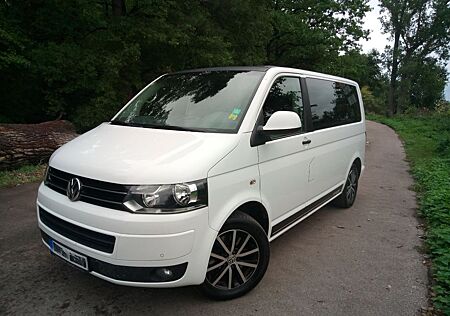 VW T5 Multivan Volkswagen Edition 25 mit Austauschmotor