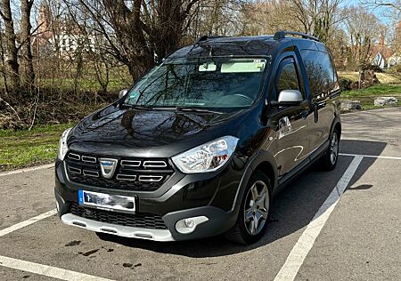 Dacia Dokker Blue dCi 95 Stepway (Camperumbau)