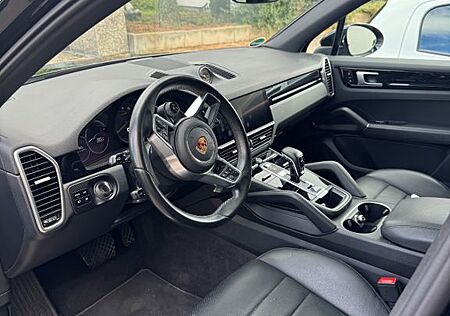 Porsche Cayenne E-Hybrid -