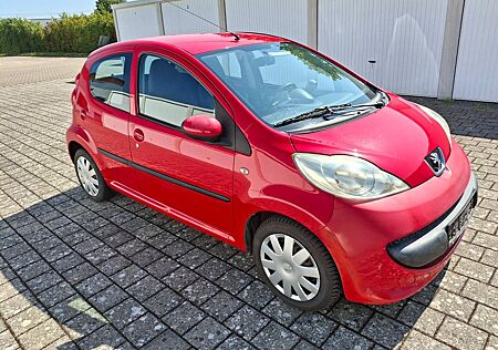 Peugeot 107 Filou Automatik