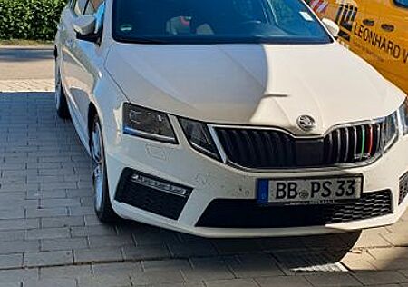 Skoda Octavia 2.0 TDI SCR DSG RS Combi RS