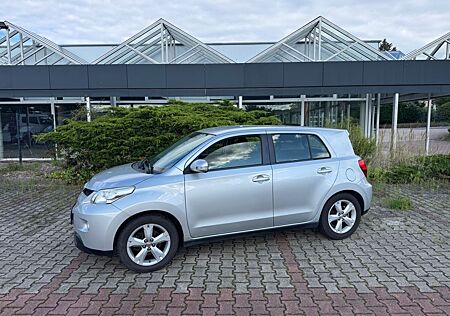 Toyota Urban Cruiser 1.3 vvt-i Town
