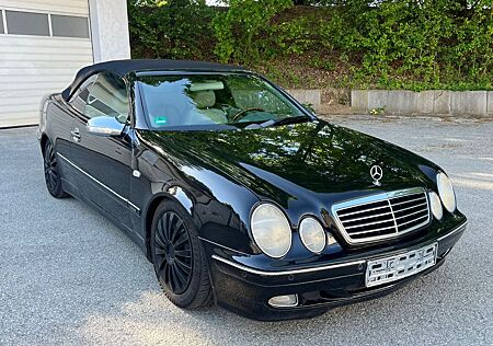 Mercedes-Benz CLK 320 ELEGANCE Cabrio Automatik