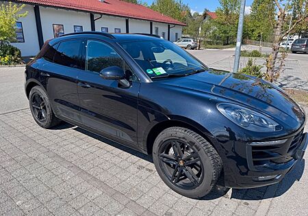 Porsche Macan S - Approved bis 10/26
