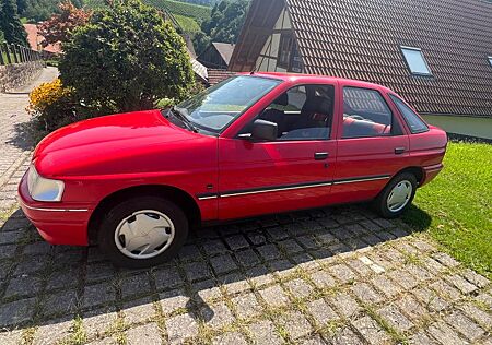Ford Escort 1.4 Ghia Ghia