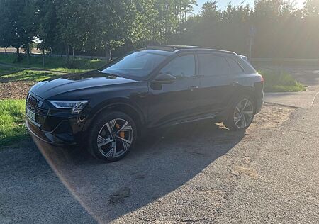 Audi e-tron 55 quattro S line S line
