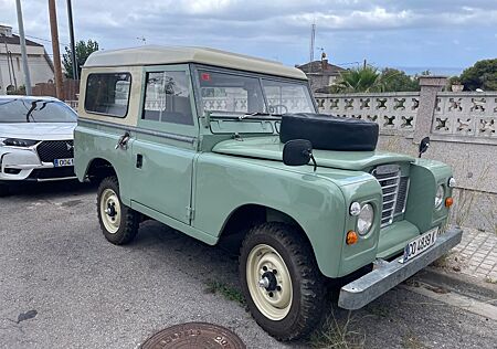 Land Rover Serie III - 88 Santana