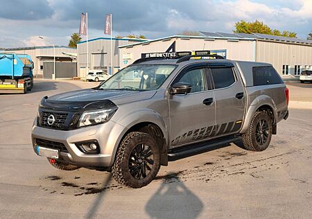 Nissan Navara NP300 N-Guard Double Cab 4x4