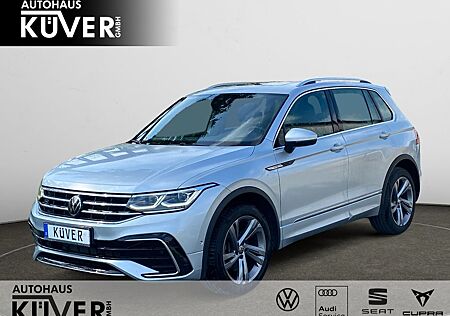 VW Tiguan Volkswagen R-Line 2,0 TDI DSG 4M+Pano+Navi+Matrix