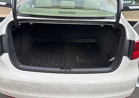 VW Jetta Volkswagen 1.4 TSI DSG Comfortline Comfortline