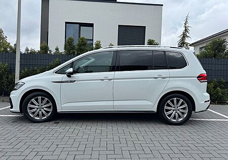 VW Touran Volkswagen 1.5 TSI R Line Highline 7-Sitzer 1. Hand