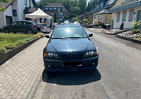 BMW 320i - E46