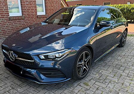 Mercedes-Benz CLA 220 Shooting Brake CLA 220 d AMG-Line