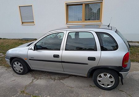 Opel Corsa 1.2 16V Edition 2000 Edition 2000