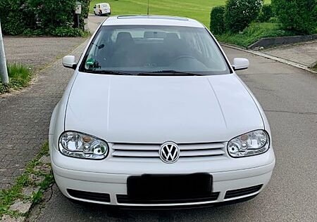 VW Golf Volkswagen 1.6 Basis