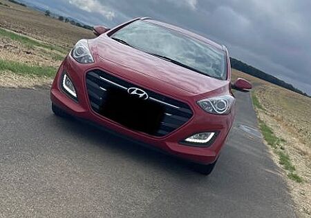 Hyundai i30 1.6 CRDi 81kW
