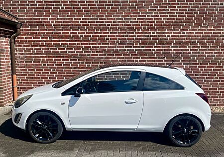 Opel Corsa 1.4 Color Edition Color Edition