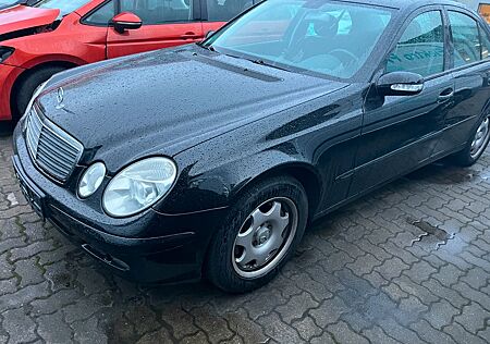 Mercedes-Benz E 350 E -Klasse Motor läuft unrund