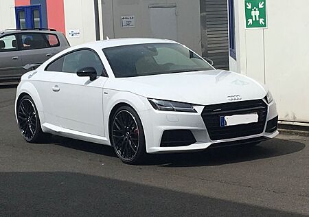 Audi TT Coupe 2.0 TFSI S tronic quattro -