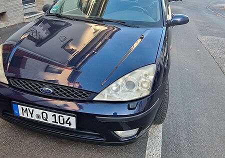 Ford Focus 1.6 Ghia SHZ/Klima/Tüv 08/26