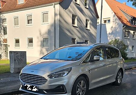 Ford S-Max 2.5 Duratec FHEV Titanium Titanium