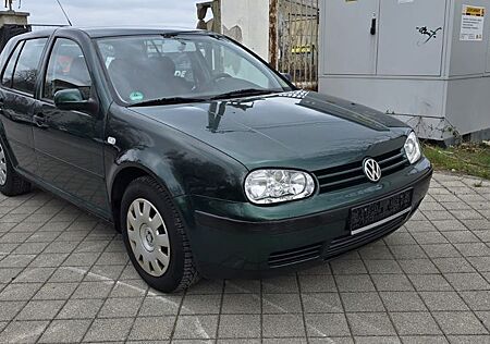 VW Golf Volkswagen