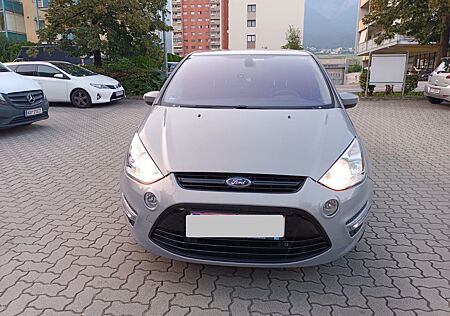Ford S-Max 2,0 TDCi 103kW DPF Titanium Titanium