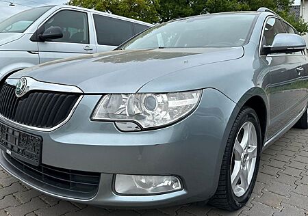 Skoda Superb Combi Comfort Xenon,el. Fenster,Zentral