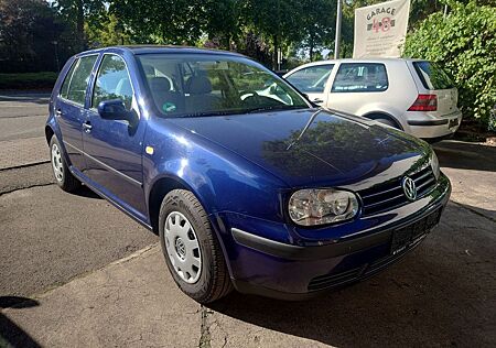 VW Golf Volkswagen IV 1.6 Automat gepfl. Allwetter Scheckh.