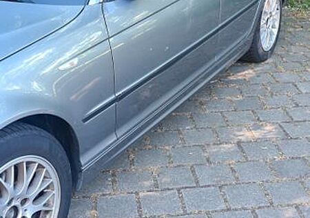 BMW 325i touring -