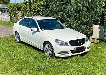 Mercedes-Benz C 180 C -Klasse Lim. CGI BlueEfficiency*