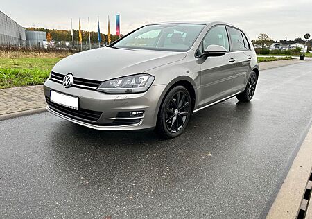 VW Golf Volkswagen VII 1.4 TSI Highline - 125 PS - AHK - SHZ