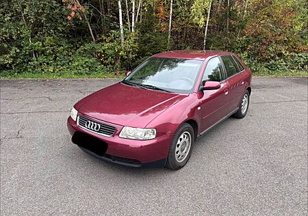 Audi A3 1.6 Attraction Attraction