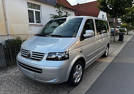 VW T5 Multivan Volkswagen 2,5 TDI 7 Sitzer