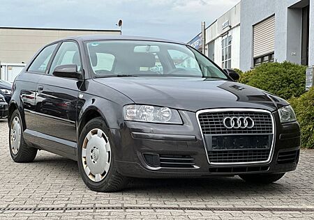 Audi A3 1.9 TDI / KLIMAAUT. / ALU / SCHECKHEFT / EU4