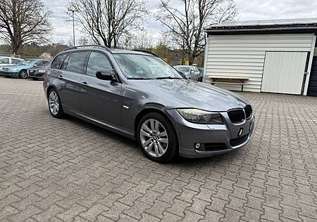 BMW 320i Touring Xenon Pano Leder Navi Pdc Sitzheiz