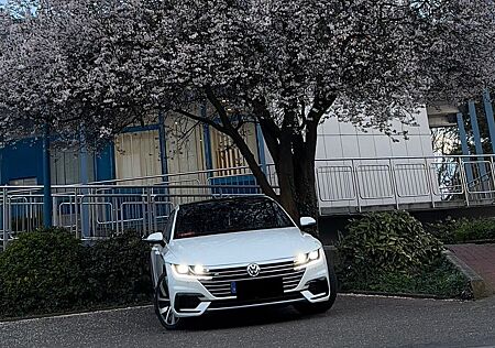 VW Arteon Volkswagen 2.0 TSI DSG |Pano|Kamera360|R-Line