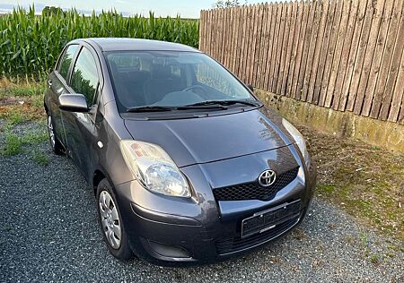 Toyota Yaris 1,0-l-VVT-i KLIMA 5-TÜREN