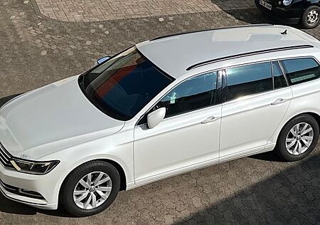 VW Passat Variant Volkswagen 2.0 TDI SCR DSG Comfortline V...
