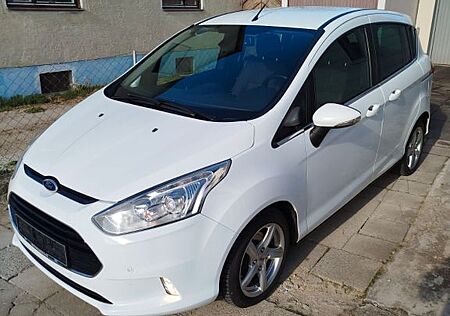 Ford B-Max 1,0 EcoBoost 74kW S/S Titanium Titanium
