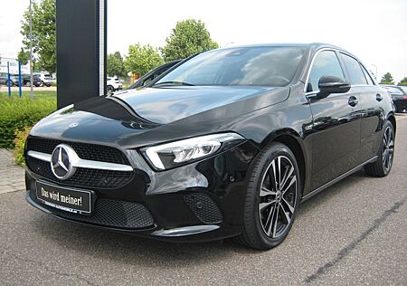 Mercedes-Benz A 180 Progressive Ed.19 7G LED Navi Kamera SpurP
