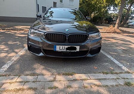 BMW 540d xDrive Touring A -