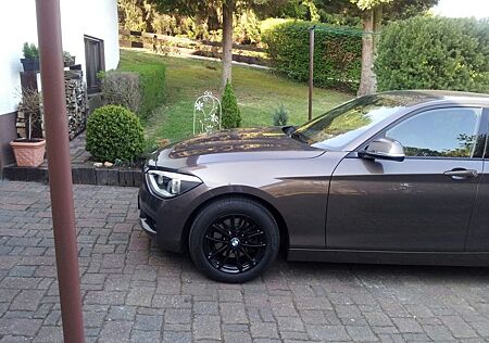 BMW 118d Sport Line