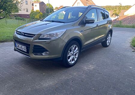 Ford Kuga 2,0 TDCi 4x4 Titanium *Zahnriemen NEU*