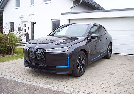 BMW iX xDrive50 Luft/Sky/Soft/360°/ACC/H&K/21"/Laser
