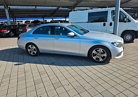 Mercedes-Benz E 220 d Autom. - WIDESCREEN; MEMORY-FUNKTION-