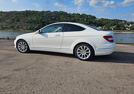 Mercedes-Benz C 180 Coupé -